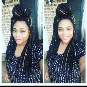 Black/gold shirt size l